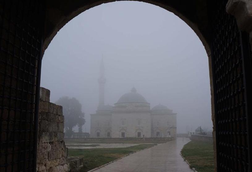 Edirne yoğun sis altında
