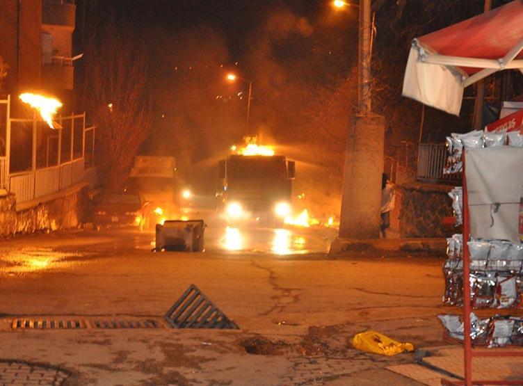 Tuncelide olaylı gece