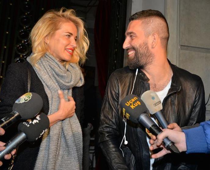 Arda Turan ile Burcu Esmersoy buluştu