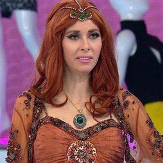 Özlem Özden: Tacı elinden alınmış Hülya Avşar gibi...