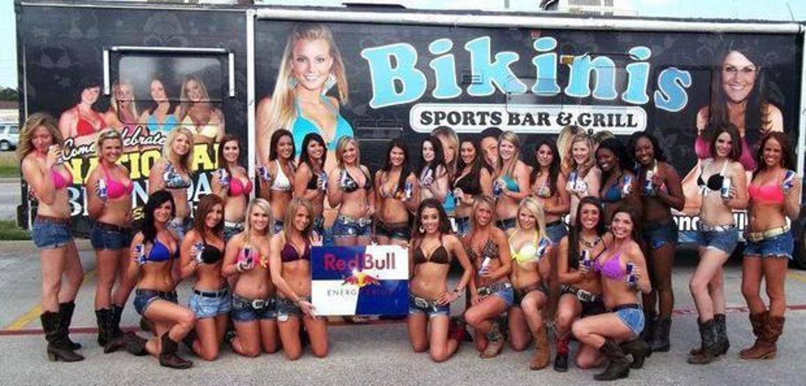Bikini giymeyen çalışanını kovdu