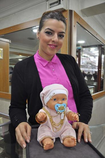 600 TLlik altın emzik