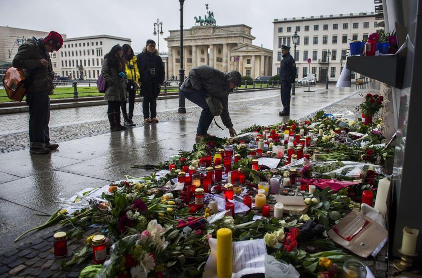 Dünyadan Charlie Hebdo protestoları görüntüleri