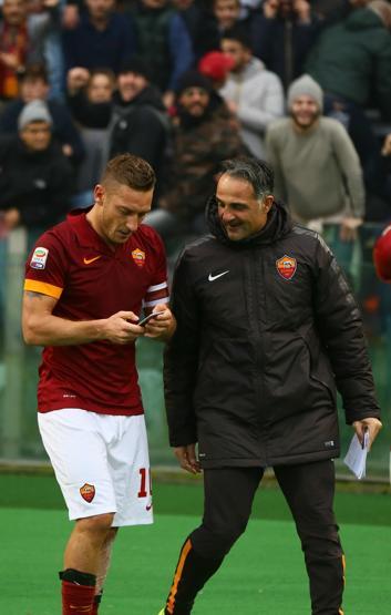 Totti golü attı, selfieyi çekti