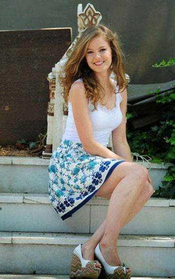 Burcu Biricik kimdir
