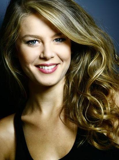 Burcu Biricik kimdir
