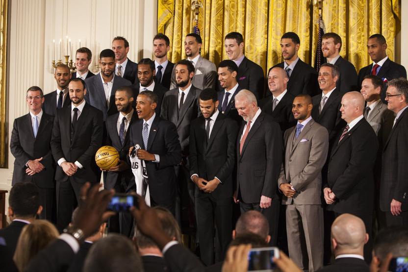 Obama San Antonio Spursu Beyaz Sarayda ağırladı