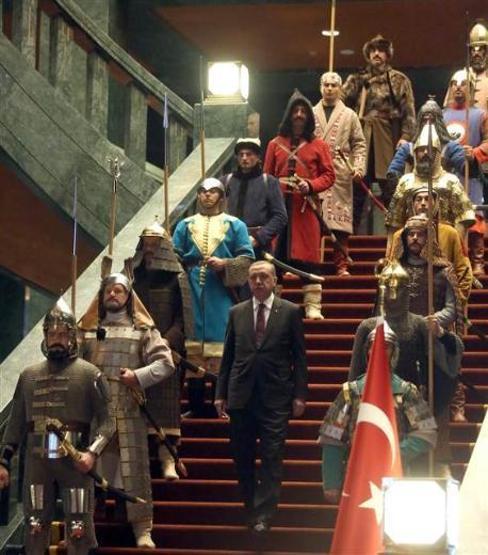 Saraydaki o fotoğraf için öneri askerden geldi