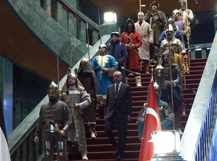 Saraydaki o fotoğraf için öneri askerden geldi