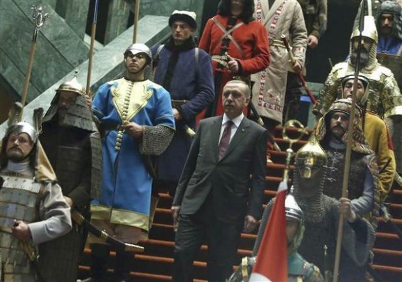 Saraydaki o fotoğraf için öneri askerden geldi