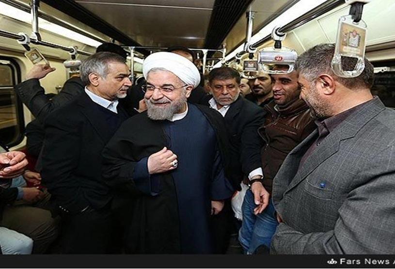 Hasan Ruhani metroyla işe gitti