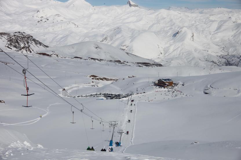 Hakkari dağları, snowboardla tanıştı