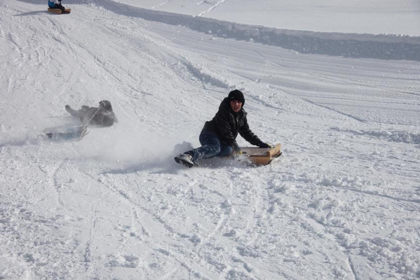 Hakkari dağları, snowboardla tanıştı