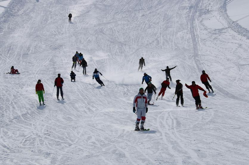 Hakkari dağları, snowboardla tanıştı