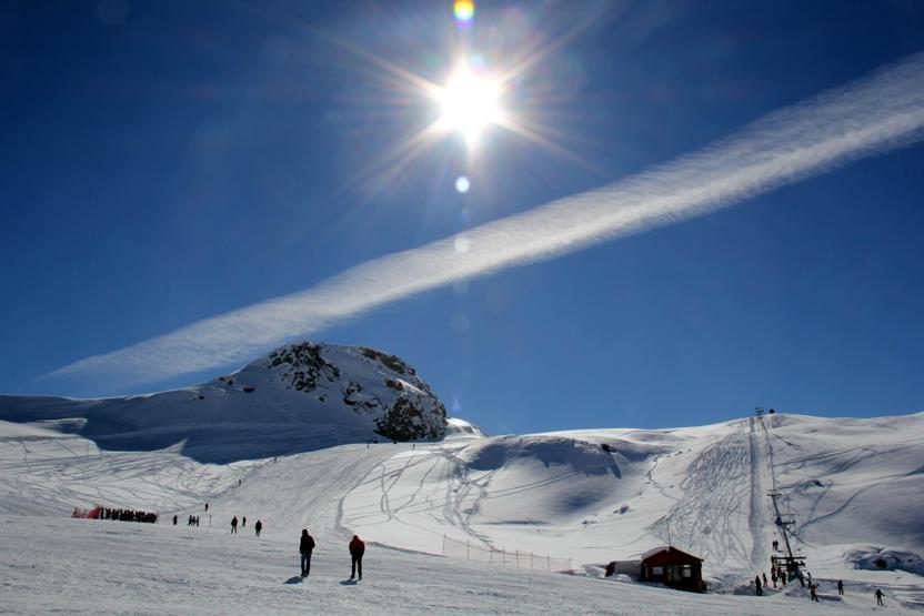 Hakkari dağları, snowboardla tanıştı