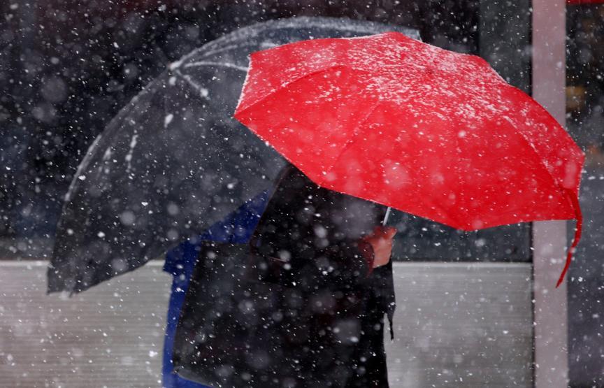 Meteorologlar özür diledi: Hayatı felç ettik
