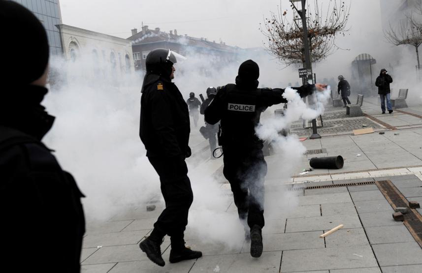 Kosovada olaylar büyüyor