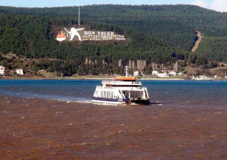 Lodos Çanakkale Boğazını bu hale getirdi