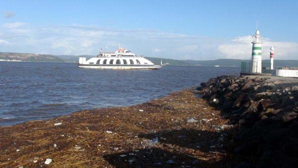Lodos Çanakkale Boğazını bu hale getirdi
