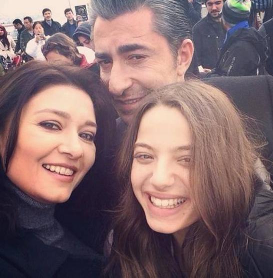 Paramparça setinde neler oluyor