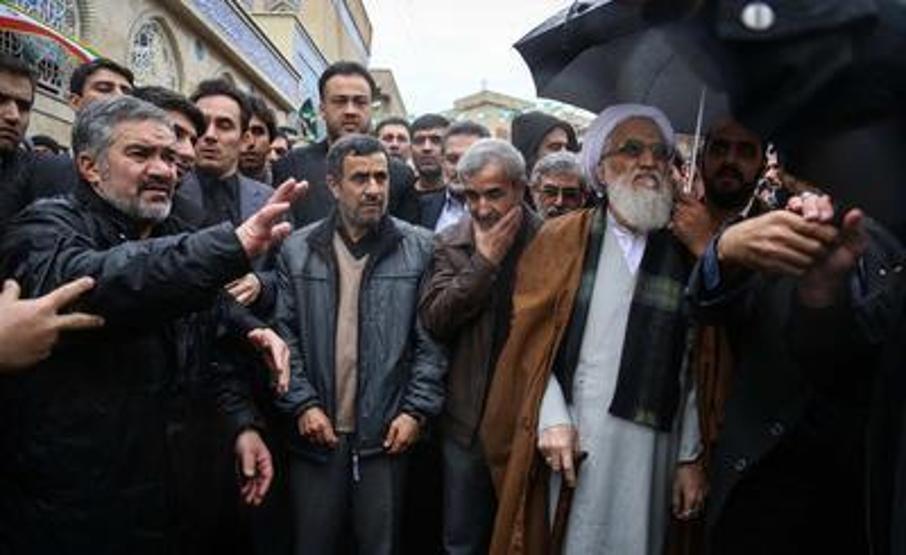 Ahmedinejad annesini kaybetti