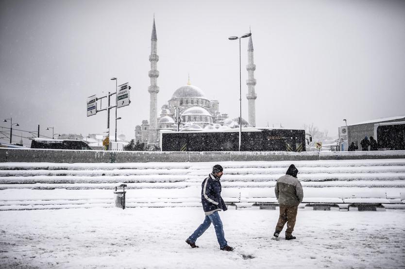 İstanbul beyaza büründü