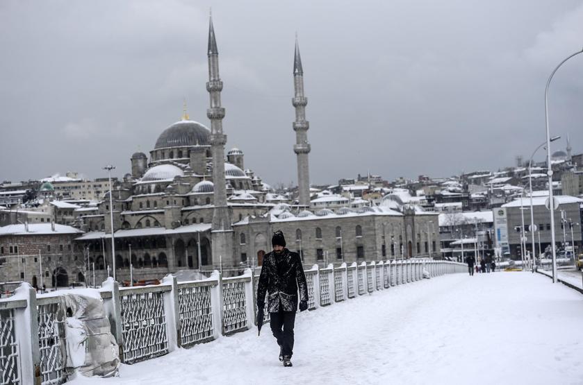 İstanbul beyaza büründü