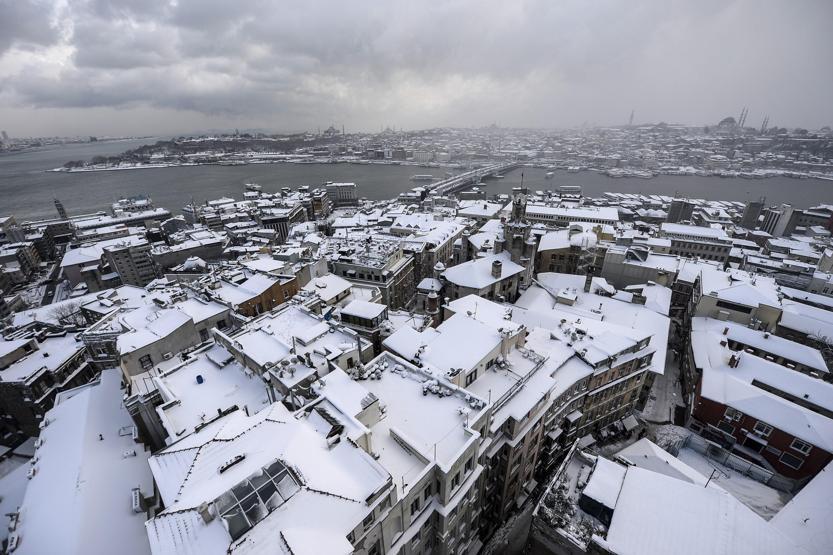 İstanbul beyaza büründü