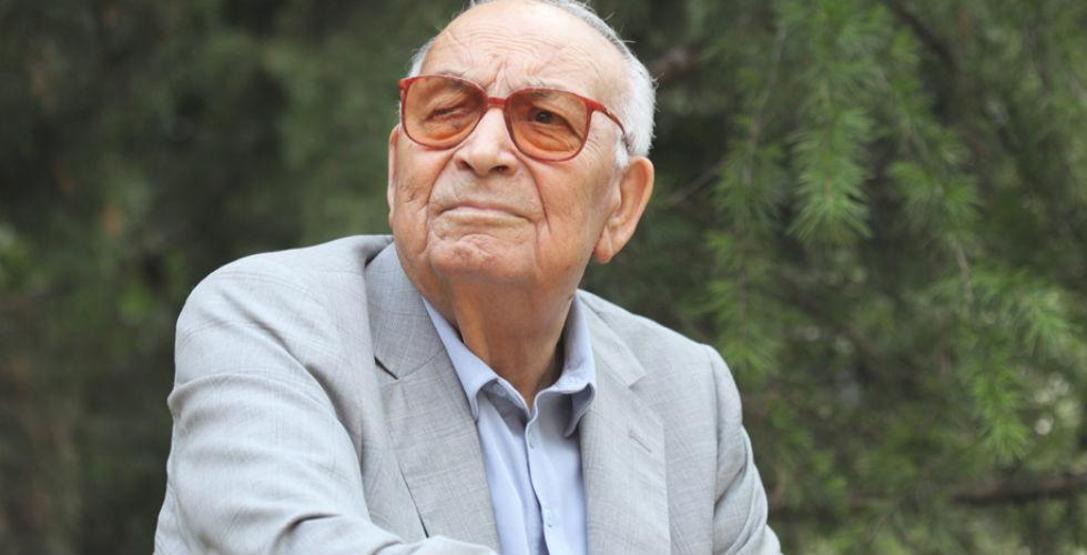 Ünlüler Yaşar Kemal‘e böyle veda etti