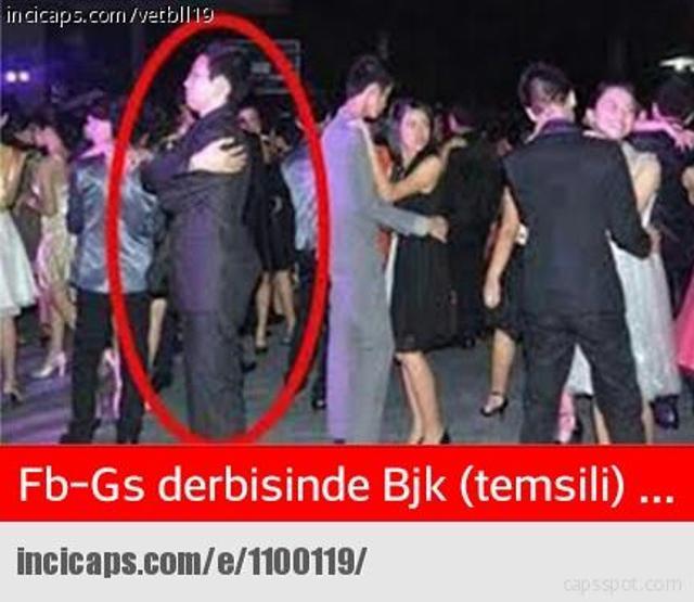 Fenerbahçe - Galatasaray derbisi capsleri