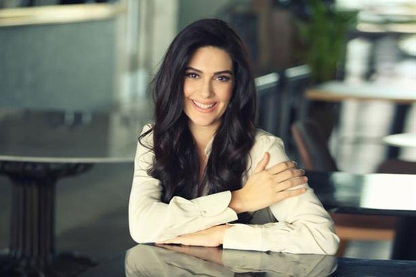 Bergüzar Korel: Adam olmak zor, erkek olmak kolay
