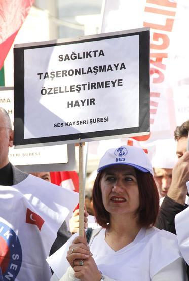 Sağlık çalışanları grevde