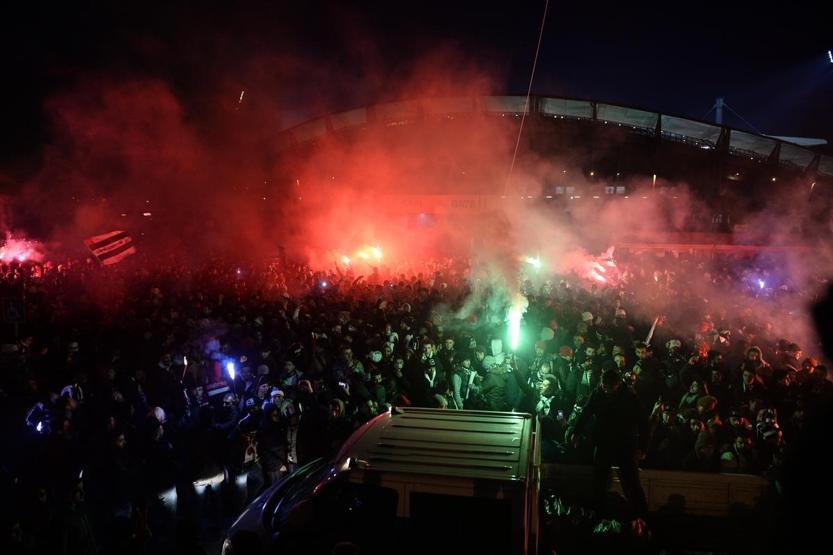 Beşiktaş taraftarı 19:03ü böyle kutladı