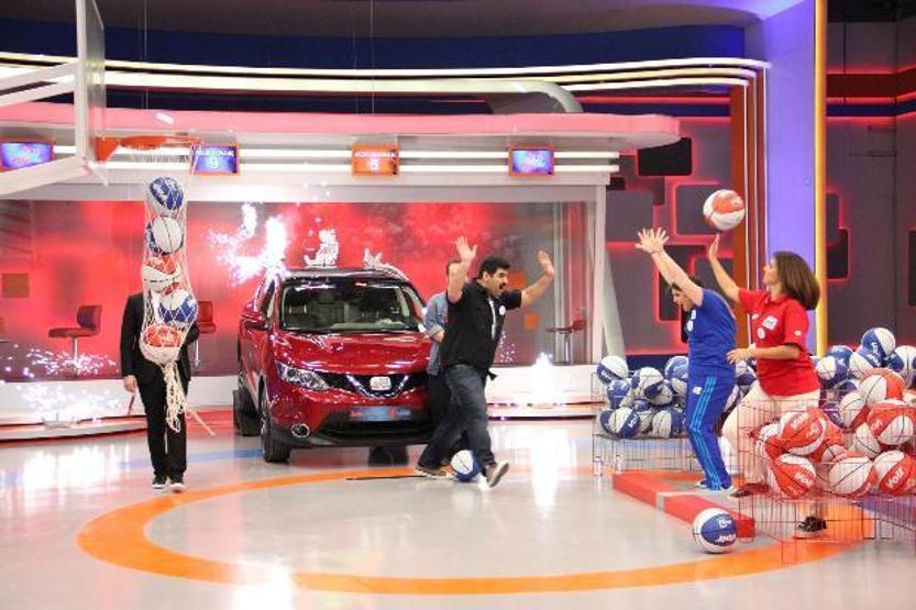 Pelin Öztekin ve sevgilisi otomobil kazandı