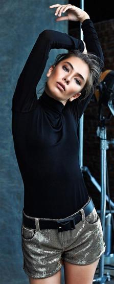 Neslihan Atagül: Değecekse, soyunurum
