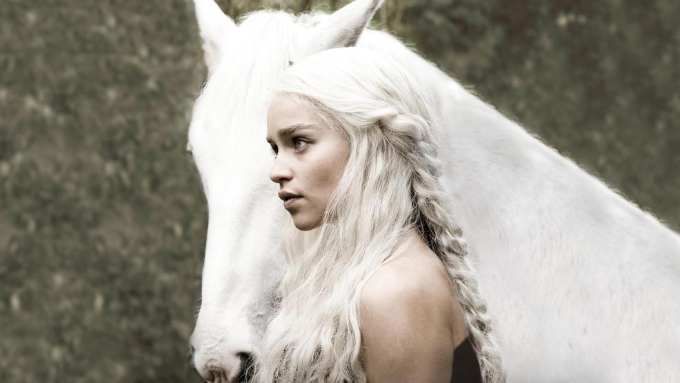 Game of Thronesun Khalessisi babasına diziyi izletmiyor
