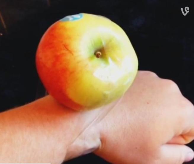Sosyal medyada yeni Apple Watchunu gösterme çılgınlığı
