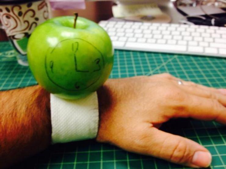 Sosyal medyada yeni Apple Watchunu gösterme çılgınlığı