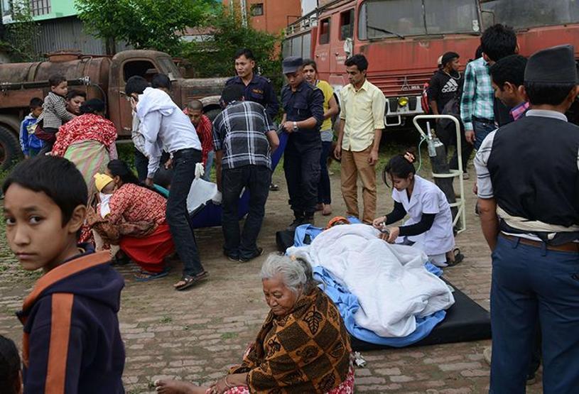 Nepalde 7,9 büyüklüğünde yıkıcı deprem