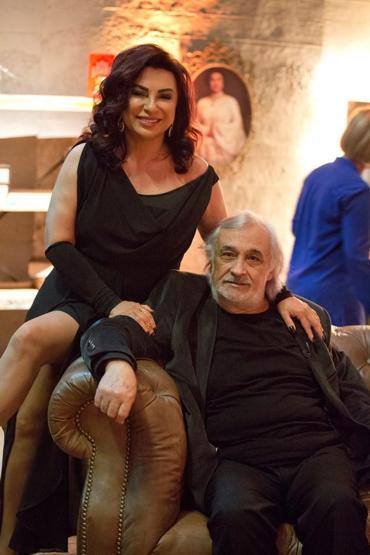 Nilgün Belgün ve Müjdat Gezene, Mustafa Alabora sürprizi..