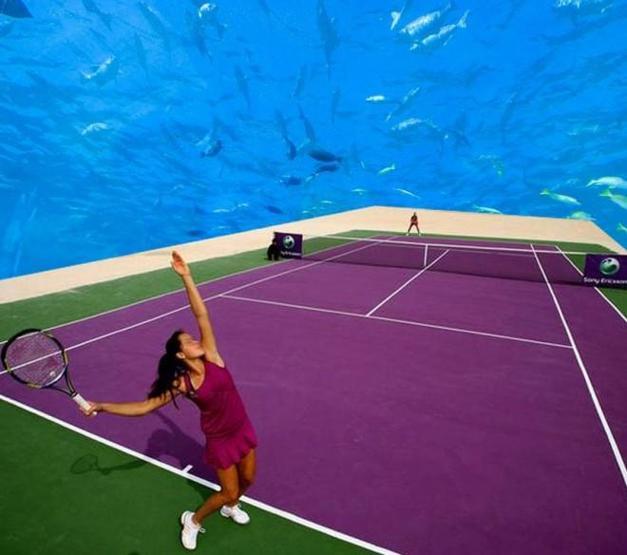 Siz hiç su altında tenis maçı izlediniz mi