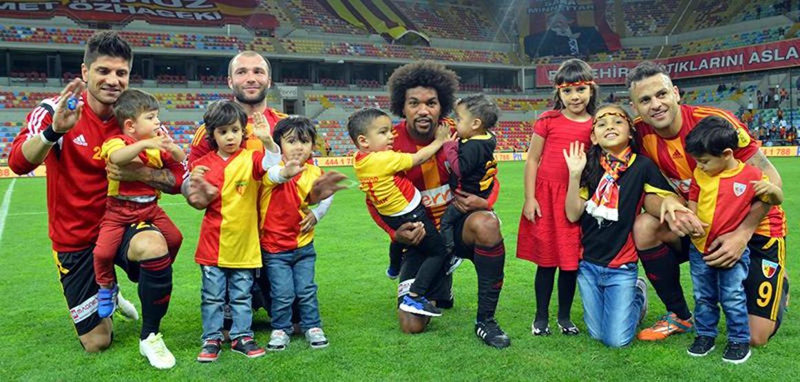 Kayserisporun şampiyonluk turundan kareler
