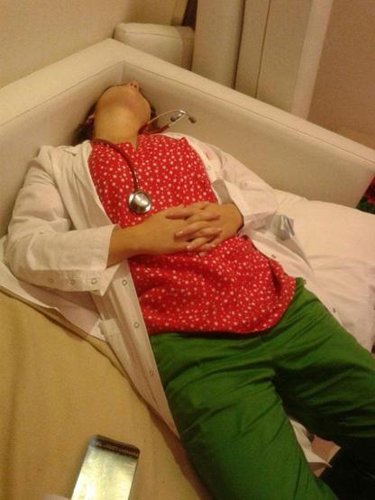 Uyuyakalan doktorlar... Kendilerini ihbar ediyorlar çünkü...