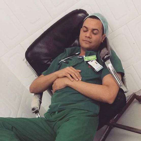 Uyuyakalan doktorlar... Kendilerini ihbar ediyorlar çünkü...