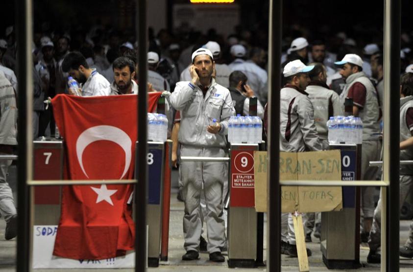 Fotoğraflarla Bursadaki otomotiv işçilerinin eylemi