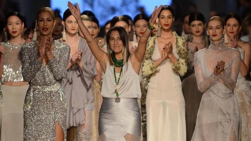 Tuvana Büyükçınarın defilesine ünlü akını