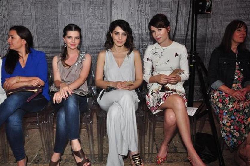 Tuvana Büyükçınarın defilesine ünlü akını