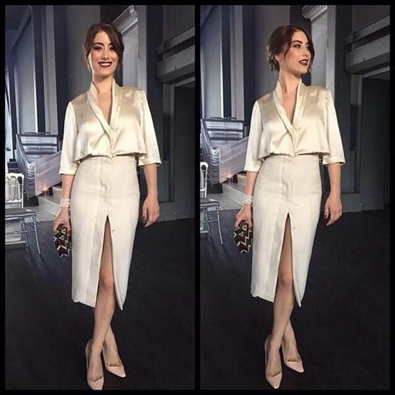Hazal Kayanın yırtmacı geceye damga vurdu