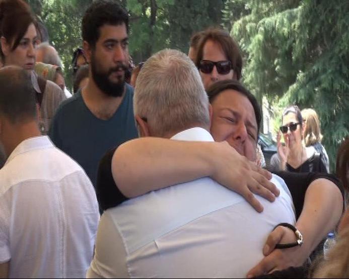 Sümer Tilmaç son yolculuğuna uğurlandı
