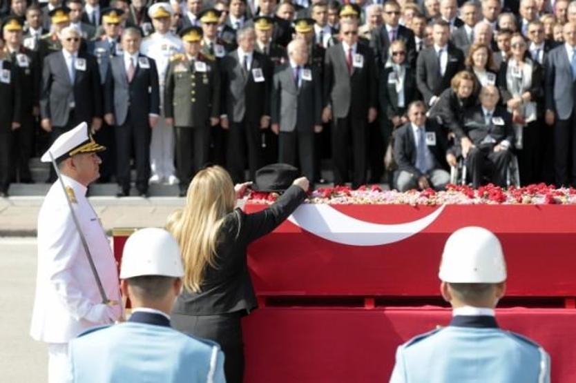 Süleyman Demirel son yolculuğuna uğurlanıyor